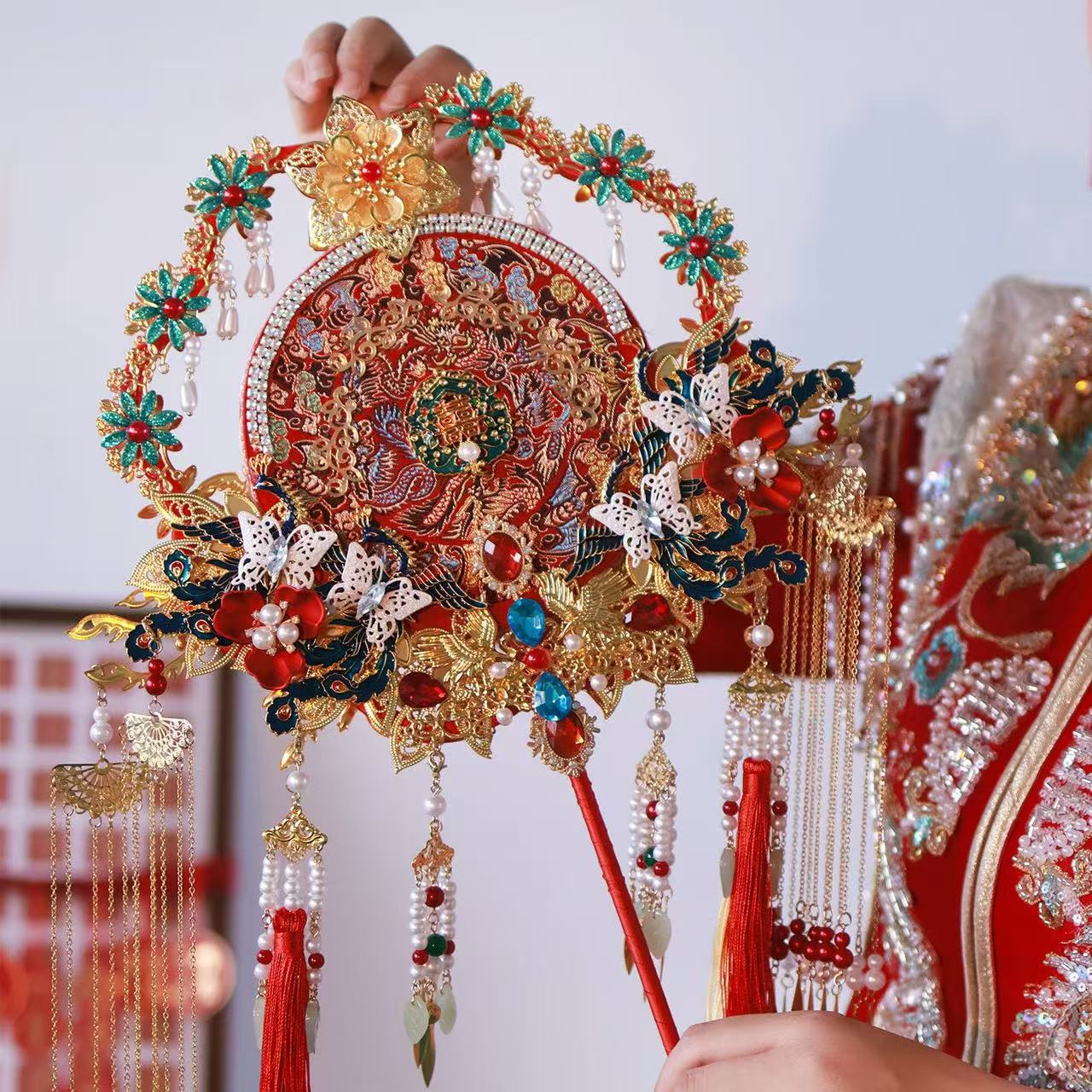 Wedding Fans/. Traditional Chinese embroidery Fans for yourself/Mothers Day/Birthday gift / chrisms