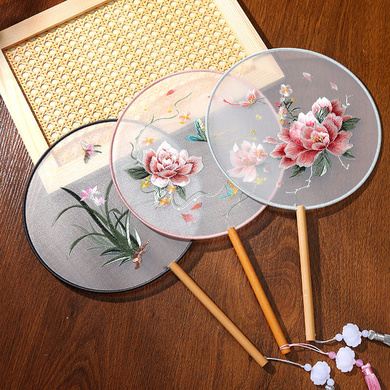 embroidered fans/folding fans