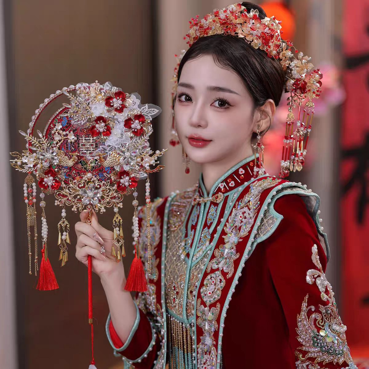 Wedding Fans/.       Traditional Chinese embroidery Fans for yourself/Mothers Day/Birthday gift / chrisms