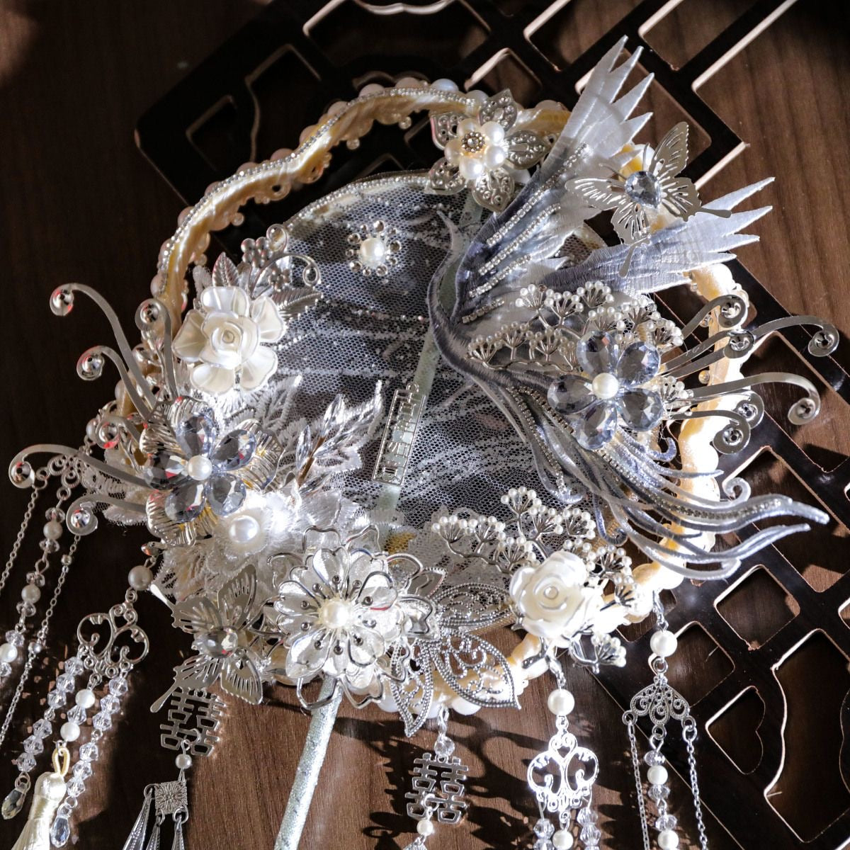 Wedding Fans/.       Traditional Chinese embroidery Fans for yourself/Mothers Day/Birthday gift / chrisms