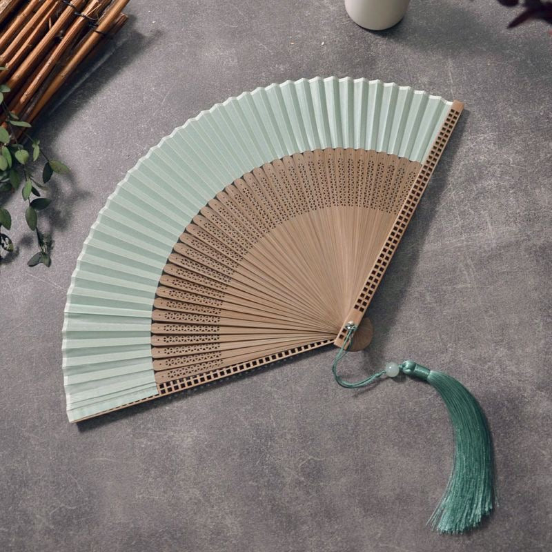 embroidered fans/folding fans